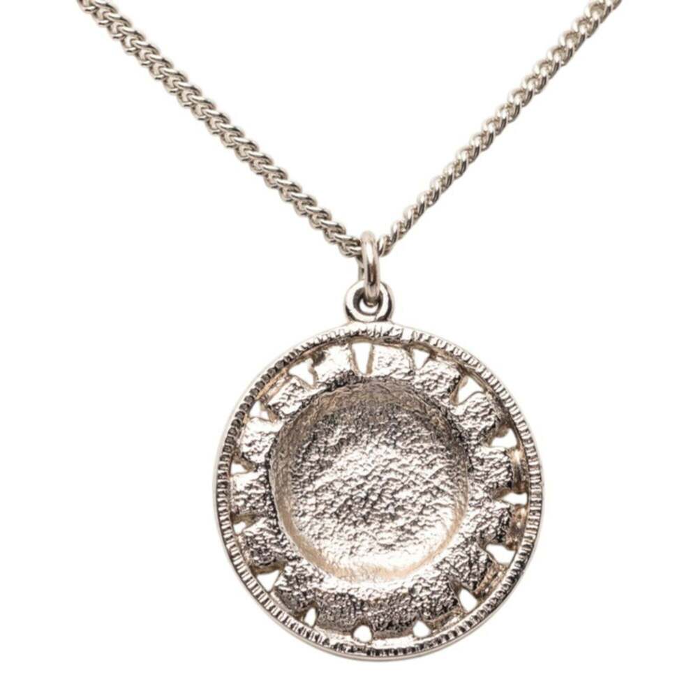 CHANEL Black Logo Necklace - Picture 2 of 6